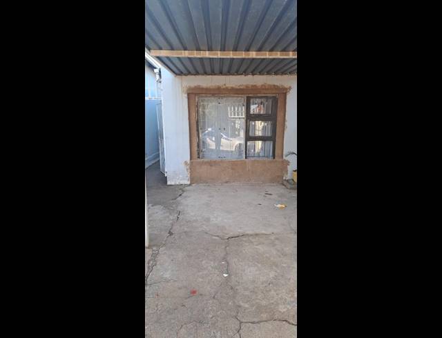 3 BEDROOM HOUSE FOR SALE IN LA ROCHELLE